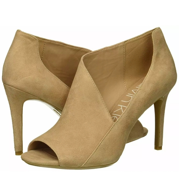 Calvin Klein Shoes - NWT CALVIN NASTASSIA SHOOTIES